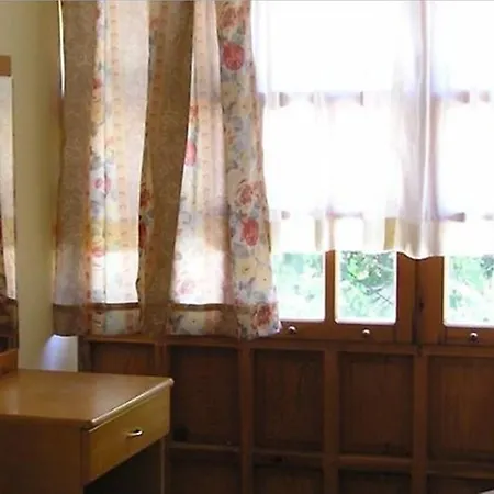 Begonville Guest house Side